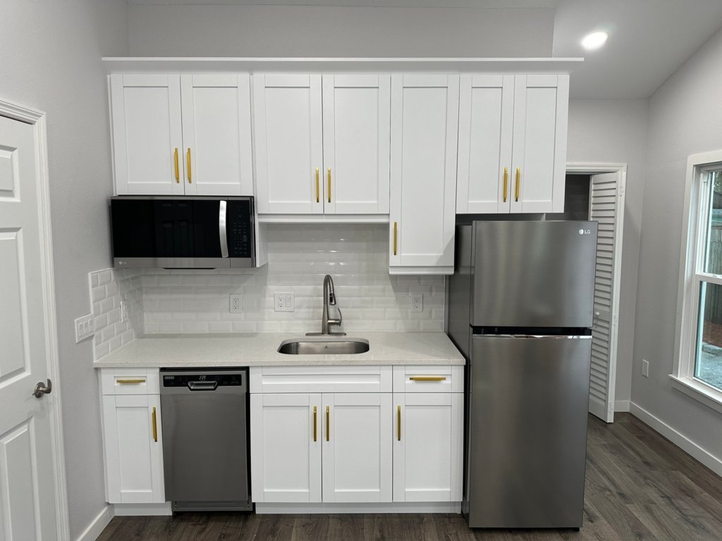 Kitchen remodel with quartz countertops in CLEARWATER Florida